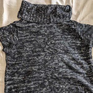 Dress Barn cowl neck grey pull over short sleeve knit sweater